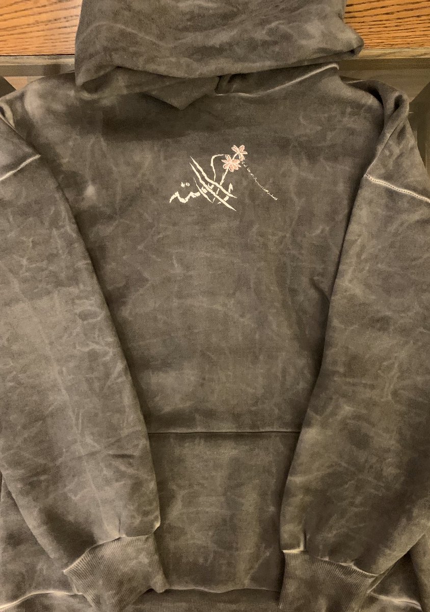 zainoo_95's tweet photo. Chose our best color way and wash technique for my guy @NotDigink ‘s design! #rastah #digink https://t.co/bmndRE0NUt