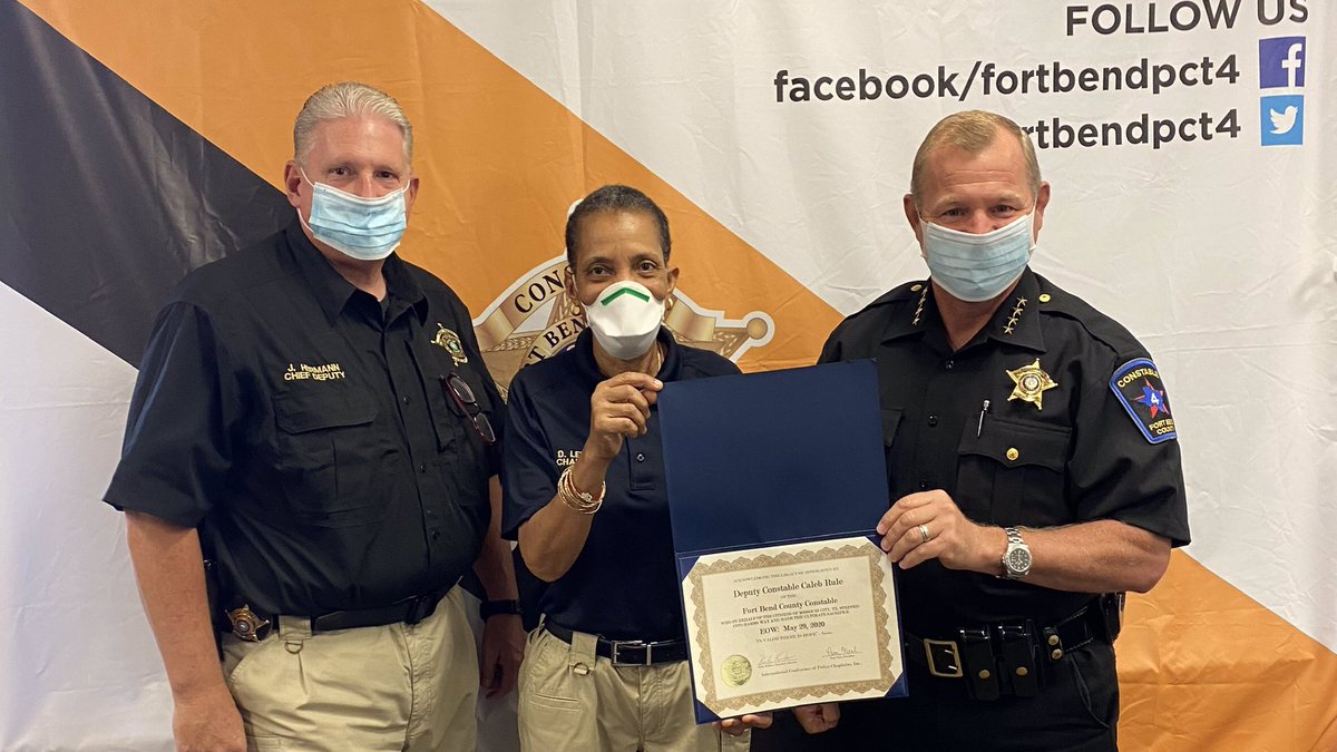 Constable Nehls was honored to receive recognition of the service of Deputy Caleb Rule from the International Conference of Police Chaplains presented by Chaplain Levine of the Pct. 2 Constable’s Office.  A certificate will also be presented to the famly of Caleb.  #neverforget