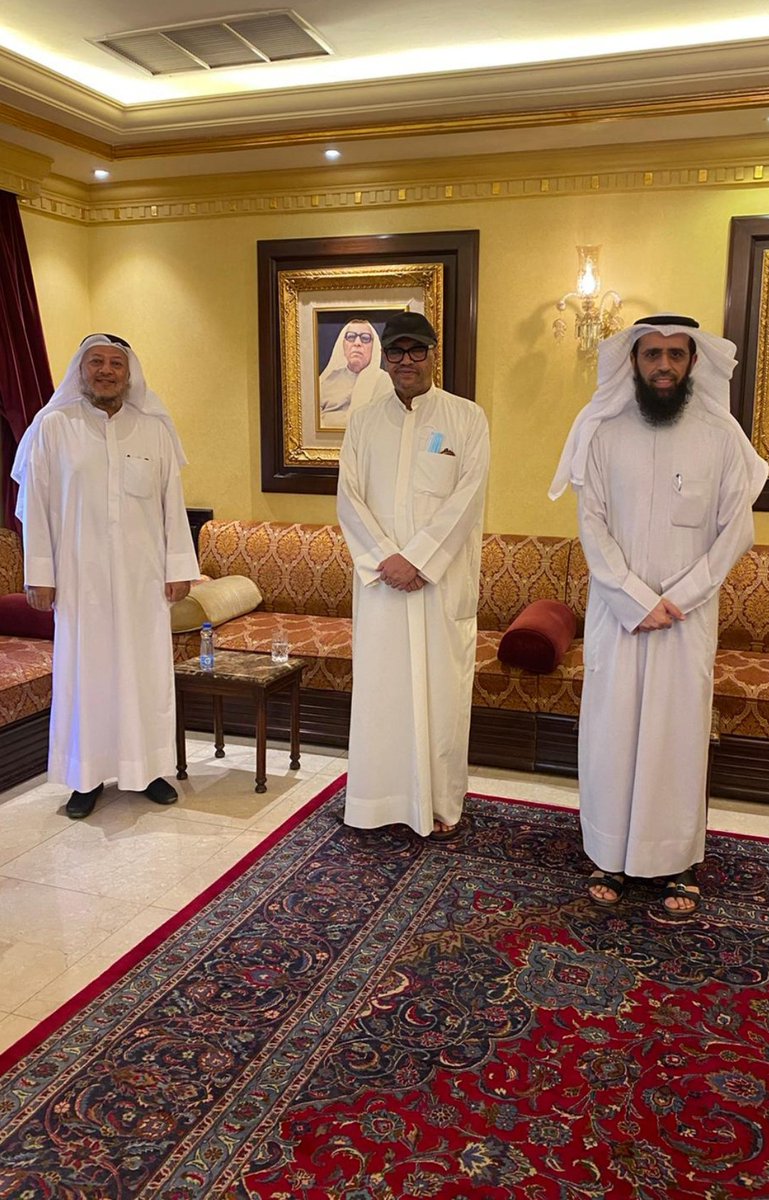 استقبل السفير جاسم المباركي رئيس ديوان الوطني لحقوق الإنسان في ديوانيته بضاحية عبدالله السالم ممثل الجمعيات والأندية ذوي الإعاقة الأستاذ حمد المري رئيس مجلس إدارة النادي الكويتي الرياضي للصم وعضو المجلس الأعلى للهيئة العامة لشئون ذوي الإعاقة ومؤسس الجمعية الكويتية للإعاقة السمعية