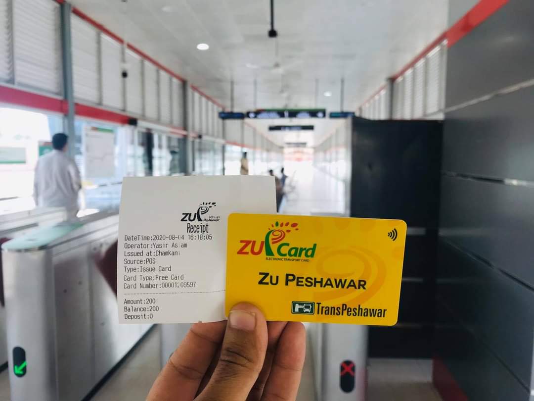 The commuters in the provincial capital will be able to enjoy rides in a dedicated bicycle lane using the same payment card as the bus service. Commuters, though, will have to learn how to ride a bike on their own. 6/7 #BRTPeshawar  #BRT  #PeshawarBRT