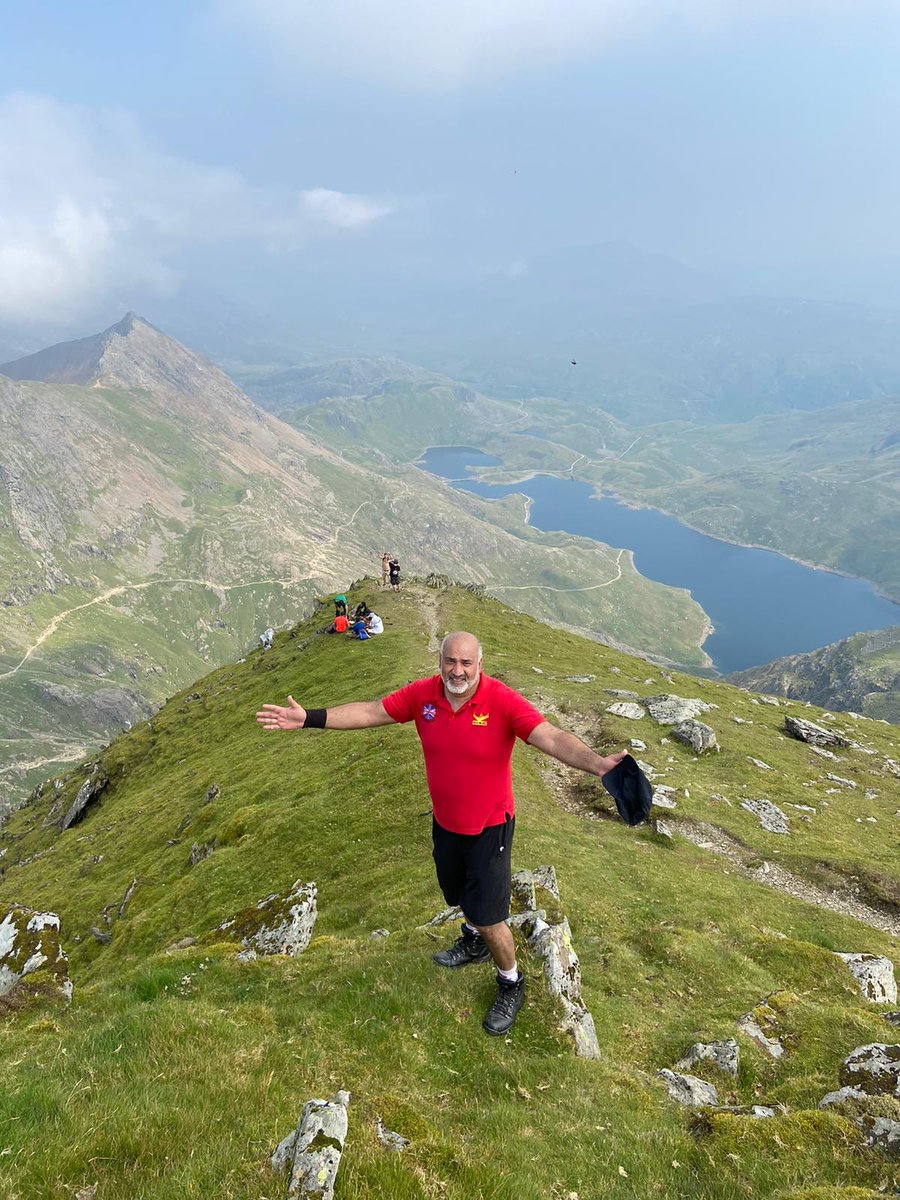 AbdulHamied70's tweet photo. #Kramblers #hike #walk on Sun 9/8 to #mount #snowden. climb up via Rhyd Ddu track and descended by Ranger Path. Awesome views and weather and equally amazing company and #SocialDistanacing https://t.co/5YkZ7Lg4PS