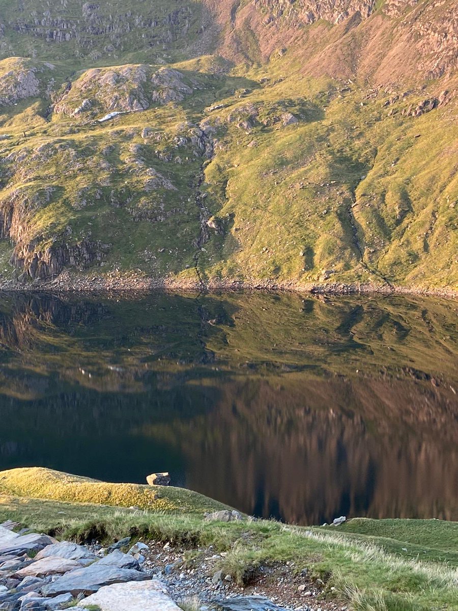 AbdulHamied70's tweet photo. #Kramblers #hike #walk on Sun 9/8 to #mount #snowden. climb up via Rhyd Ddu track and descended by Ranger Path. Awesome views and weather and equally amazing company and #SocialDistanacing https://t.co/5YkZ7Lg4PS