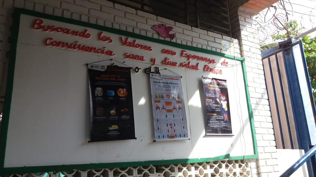 seceducacionctg's tweet image. La Institución Educativa Bertha Sutner recibió el día de ayer los paquetes de alimentos para preparación en casa del Programa de Alimentación Escolar #PAE #Acogida #Permanecer #SalvemosJuntosACartagena #Cartagena #Educación