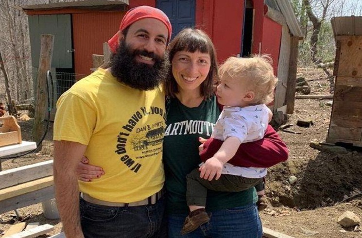 id_communism's tweet photo. Meet Christopher Helali: The Communist from Vermont who runs for U.S. Congress 

▶️ https://t.co/zN7W5484Yc 

#ChristopherHelali #PCUSA 
#Vermont #VoteCommunist 
#USElection2020 #Socialism https://t.co/kuozyYhsnV