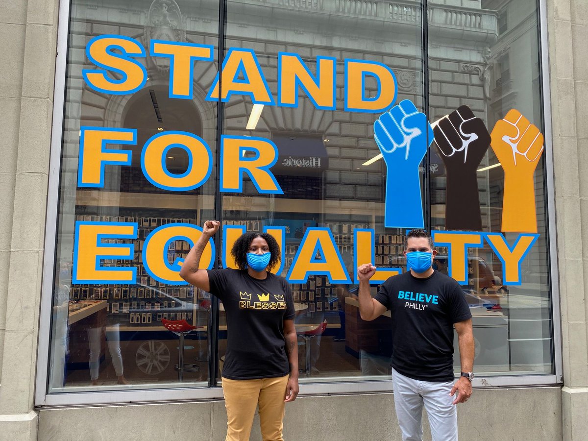 muralarts's tweet photo. Congratulations to our Reimagining Reentry Fellow, @IsisThaSaviour, for creating this beautiful mural "Re-envisioning Black Power" on the AT&amp;T store in Center City. This piece celebrates the individual and collective resilience of black people. #LifeatATT
#OHPA https://t.co/cPNa3ZUNlC