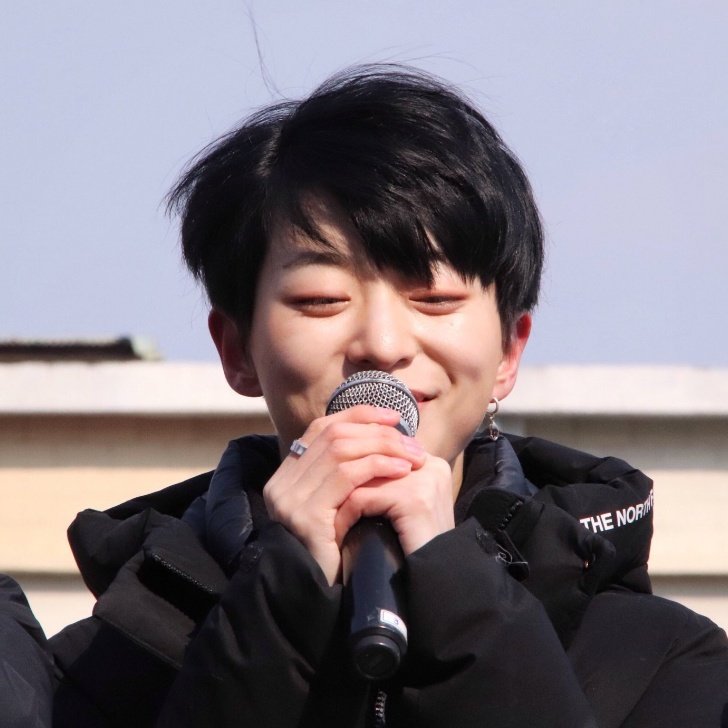 seolatidos's tweet photo. Happy birthday baby boy...I miss you so fucking much.I just hope you're doing ok wherever you are now and I hope you're healthy,too. I hope someday you show up. I would also like u to go to university, as you've always wanted. Be happy, I'm always with you.💖🍥🌵🍡 #HAPPYLAUNDAY https://t.co/hEQ7YHedBb