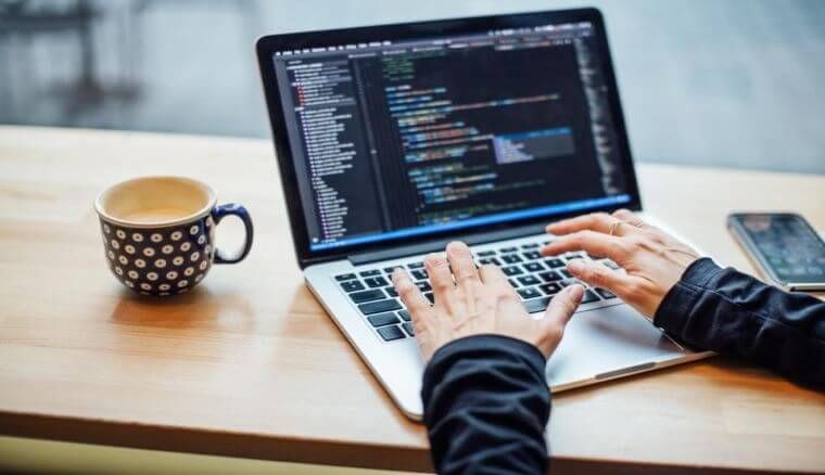 ShellyKramer's tweet photo. From #RPA to #robotstechnology is completing repetitive tasks, making some jobs obsolete..Good news, these new technologies are creating new jobs, which require people with the right skills — this is where #upskilling initiatives are coming in to play. https://t.co/3uYOEv2l4b https://t.co/Sp0kekHVWj