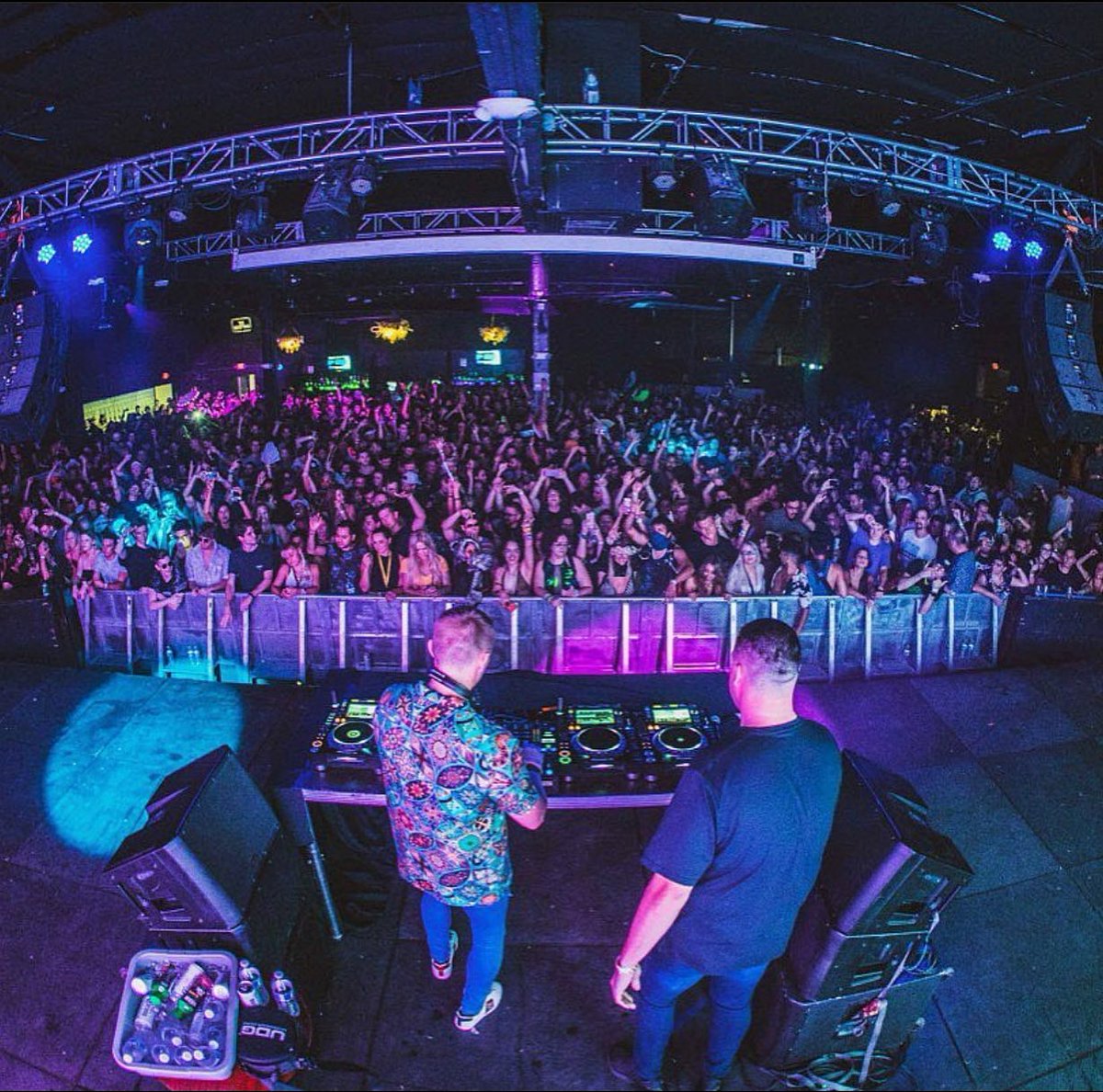 downtownphoenix's tweet photo. Learn more about #SaveOurStages🆘 and how YOU can help #dtphx music venues like @ThePressroomAZ: https://t.co/JRZEymvrMt 

(Photo: @jacobtylerdunn) https://t.co/YrB3r8RDZr