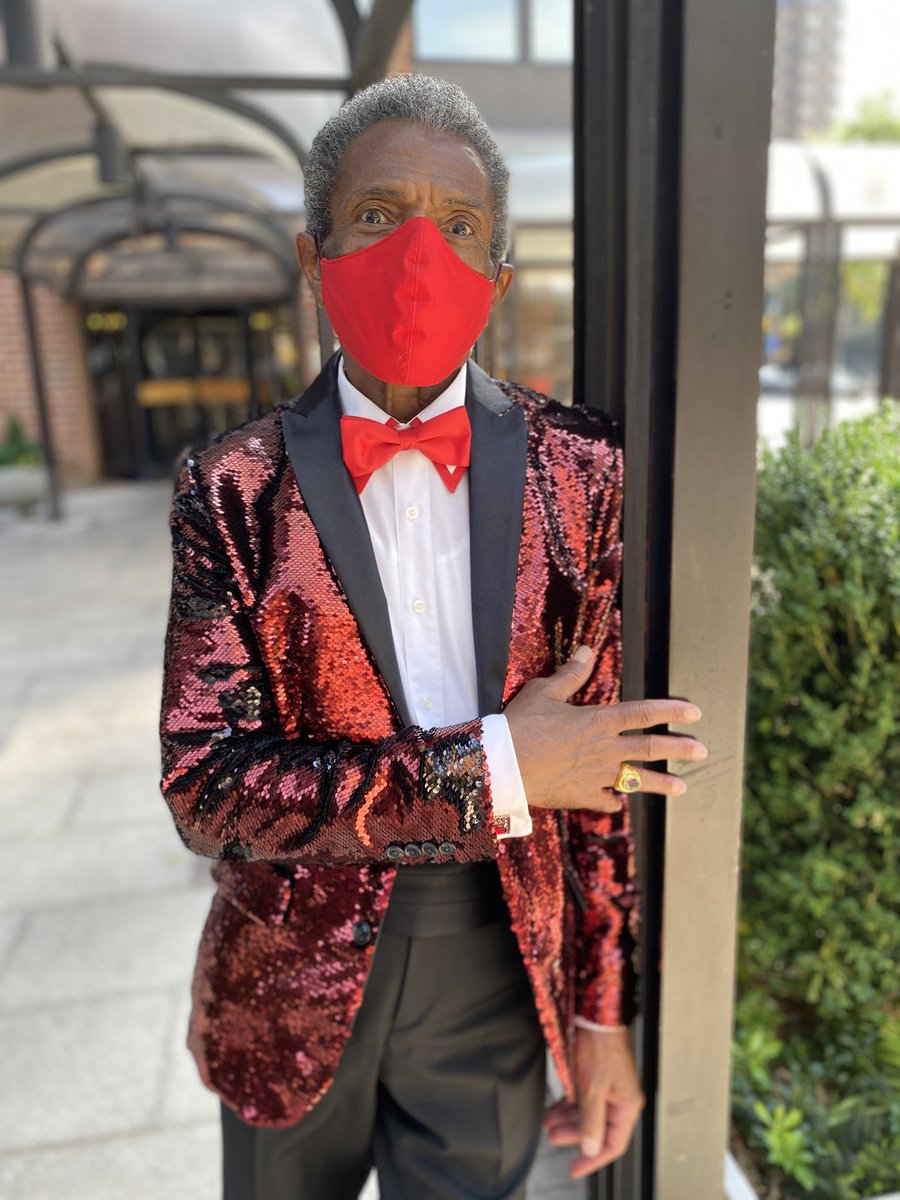 Andre_DeShields's tweet photo. .@Andre_DeShields @hadestown #maskupcurtainup #hadestown #signaturered https://t.co/YArowVPbp4