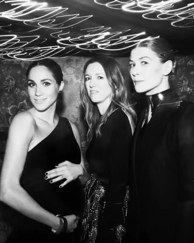  #FindingFreedom: Brit Fashion Council Awards IG photo booth pic with Meghan,Clare, & Rosamund Pike was removed. “A British Fashion Council source, however, said the org took down the photo because of the deluge of racist comments posted underneath,” contrary to palace comments.