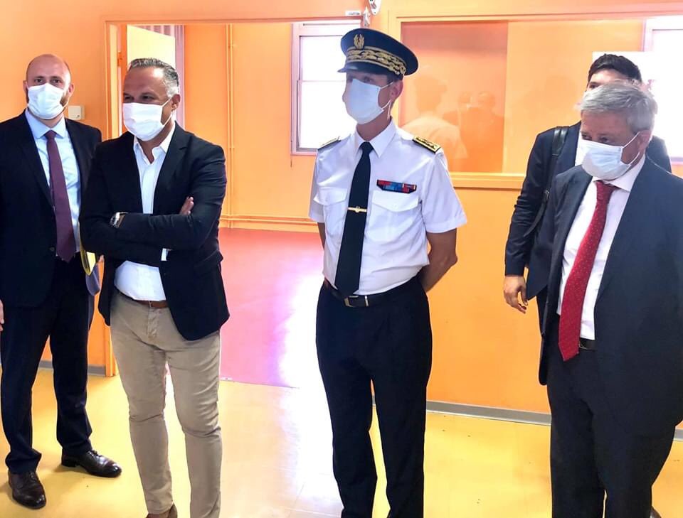 🔷[#Visite] Le Contrôleur Général Eric Flores Directeur @SDIS34 et le médecin-colonel Christian Poirel étaient présents lors de la visite de <a href="/JeanCASTEX/">Jean Castex</a> #PremierMinistre 🇫🇷 à <a href="/montpellier_/">Ville de Montpellier</a> en présence de <a href="/olivierveran/">Olivier Véran</a> Ministre des #Solidarités et de la #Santé et du <a href="/Prefet34/">Préfète de l'Hérault 🇫🇷</a>