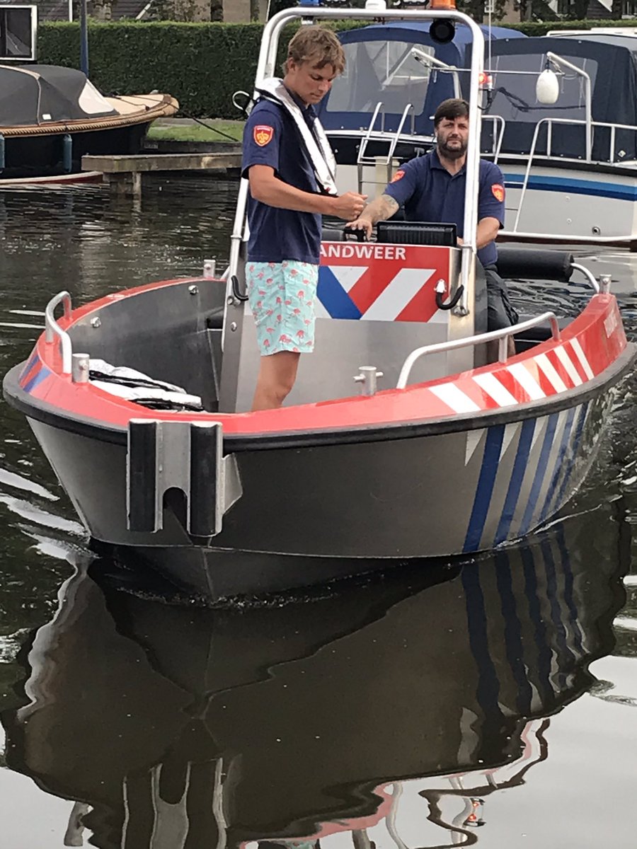 HFMiddeljans's tweet photo. Leuke avond Post #Langweer, Risicobewust &amp; Risicogericht #6514. Kennismaking, dank! #Samen paraat op het water. https://t.co/aP0DYfYCA9