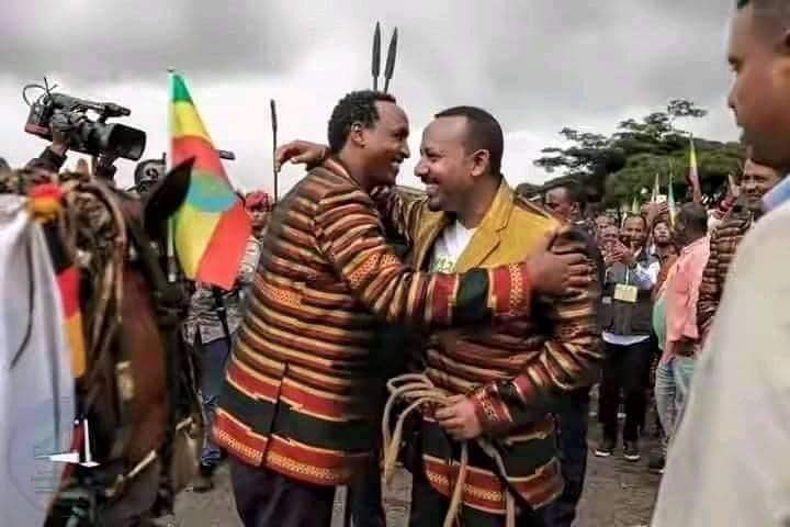fatema_mis's tweet photo. "ከአብይ ጋር ፎቶ ተነስቶ ያልታሰረው ችግኝ ብቻ ነው::" https://t.co/p9YeXt6Abj