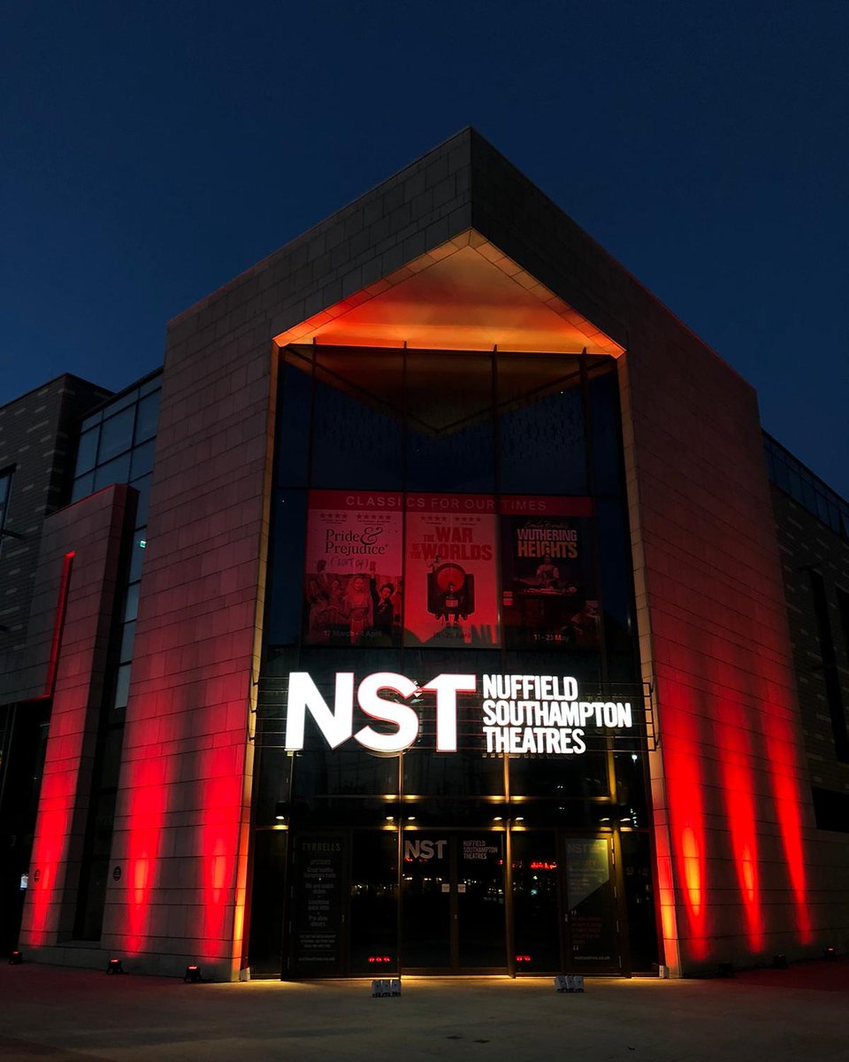 AK_Freelancer's tweet image. #REDALERT #WeMakeEvents