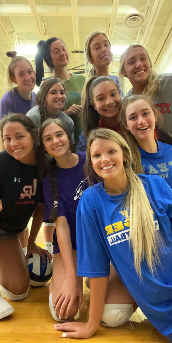 volleytigers's tweet photo. Our last ‘last day’ of summer workouts 😢 2020 Seniors #UnfinishedUnsatisfied #StrengthInNumbers 💙💛🏐 https://t.co/6vF2HBHpyA