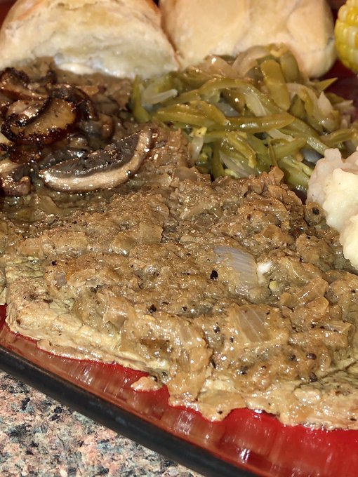 The type of food I will serve my future Girlfriend when visiting🙆🏻&zwj;♀️   I know you&rsquo;re out there &amp; I hope<a href="/tag/mvsales"class="tags"><span>#mvsales</span></a><a href="/tag/mvcrush"class="tags"><span>#mvcrush</span></a>