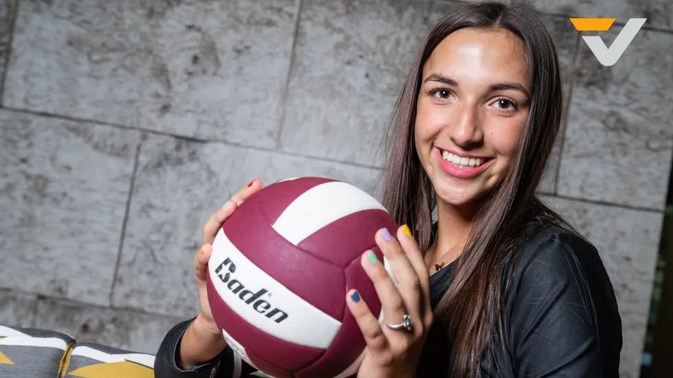 The George Ranch 2020 Volleyball Preview 

VYPE previewed 30 public school teams in this year's VYPE Houston Volleyball Preview. 

Here is one of the Sleepers- the George Ranch Longhorns!
 
READ:vype.com/Texas/Houston/…