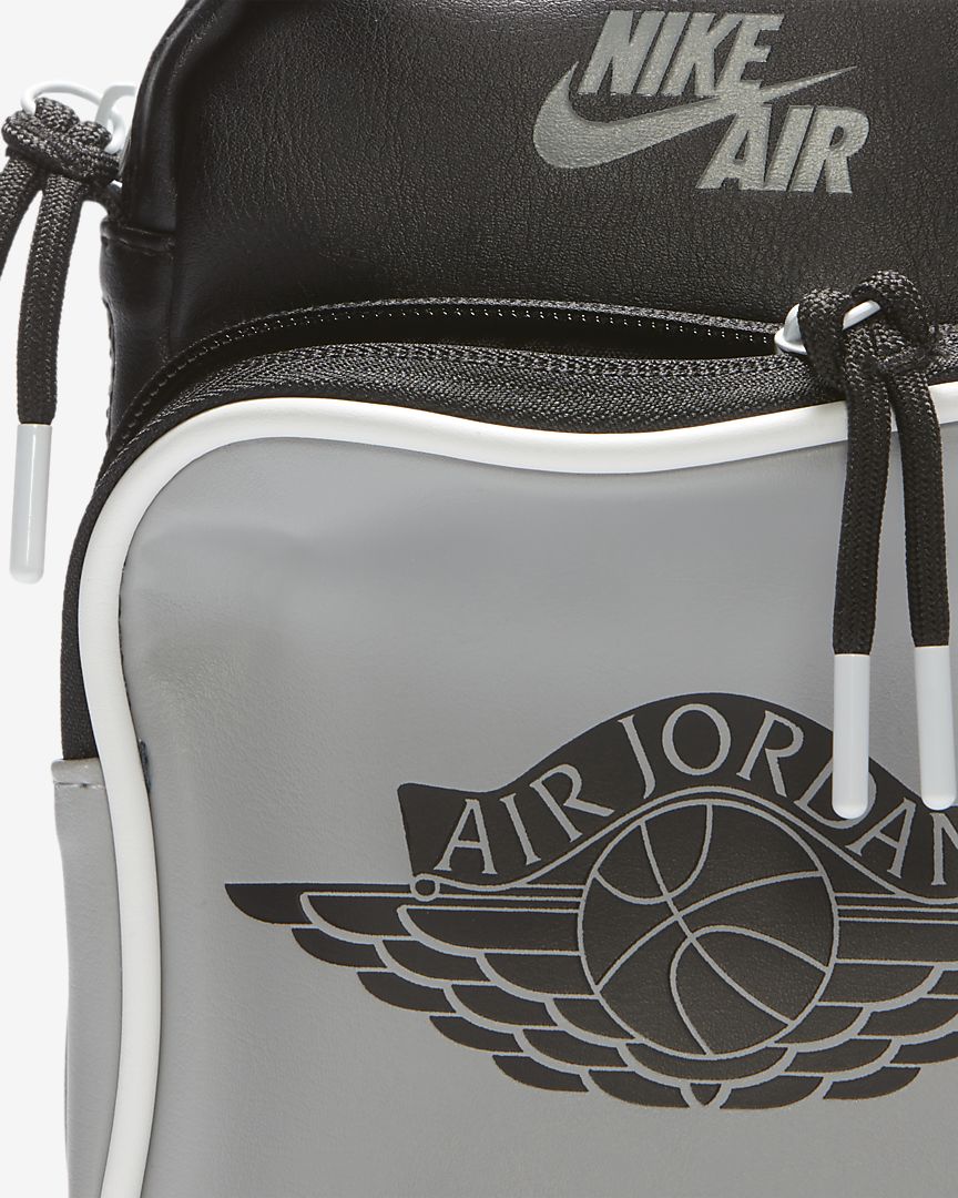 nike air shoulder bag