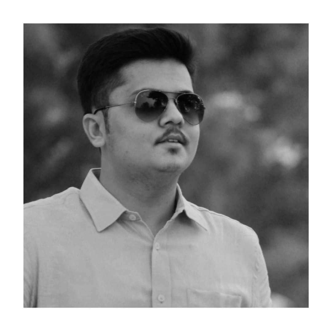 AleemIlahi's tweet photo. .@KlbDistPolice
@DgpKarnataka @CybercrimeCID 
Take action against this hate Monger spreading fake Information and Hate in facebook account in Gulbarga about Bangalore incident his name is Sushant Deshmukh from Gulbarga. Facebook link is below:
https://t.co/F4XpyDFQBG https://t.co/vJSXQrteSK