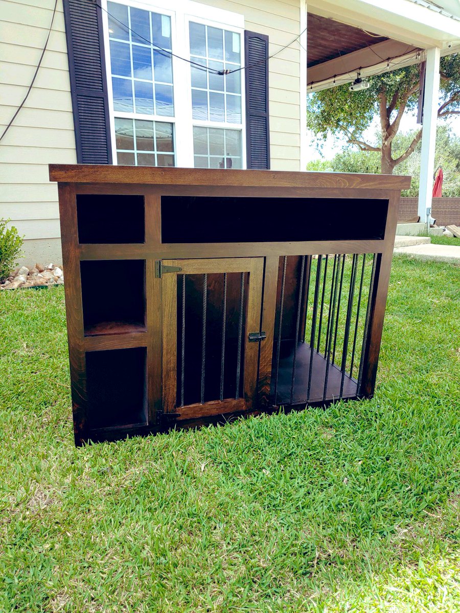 JulianR51848645's tweet photo. Here’s two beautiful Kennels I finished this week. 
A simple RT to help me spread my work would mean a lot. Always taking new orders. 🙏🙂 https://t.co/T3rt8XHef7