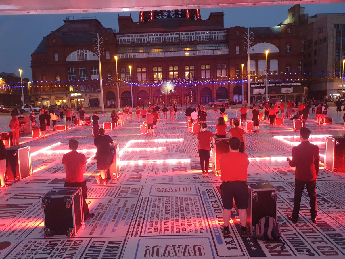 What a fab evening thanks to all for supporting #WeMakeEvents #LightItUpRed