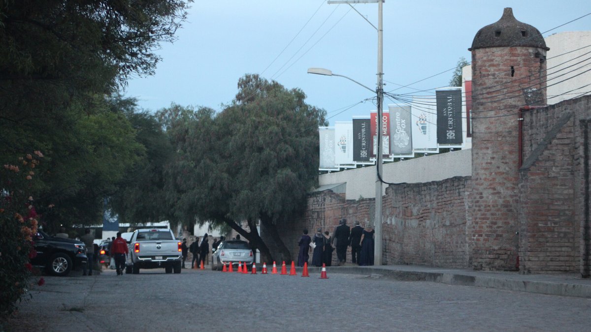 Multa municipio con 25 mil pesos la boda COVID del Centro Fox; el resguardo policial era del estado poplab.mx/article/Multam…