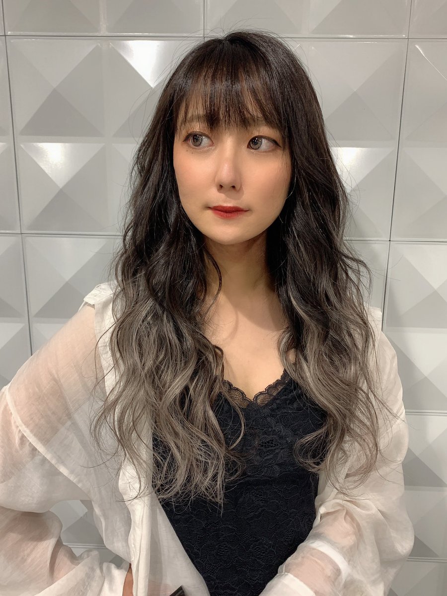 あるじゃんすー天神店 Sur Twitter 先日のカラー エクステのお客様 人気の外人風グラ 地毛はオレンジみ 黄みを抑えたカラー 地味すぎないようにエクステは ハイトーンで外人風に あるじゃんすー エクステ 大名 天神 シールエクステ