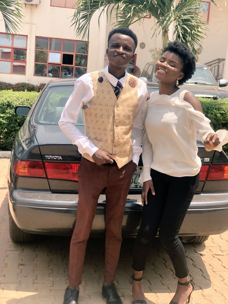 Lord_wealth2's tweet photo. Him: Sir what do you do for a living?
Me: I destroy hell for a living
Him: I don't get, how does that earn you a living?
Me: You want to know more?... Let's fix an appointment for life class.
Him: Wow ok 
#LifeClass
#wordsanctuaryglobal
#SmoothPhotoChallenge 
#BBNaijia https://t.co/D9YTLZHM0q