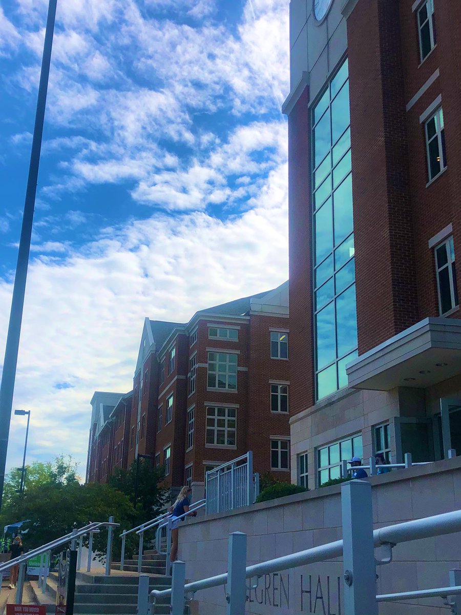 jilliannerenee's tweet photo. View from my post today! Welcome back, Wildcats! #BigBlueMove #UK2024 π https://t.co/bh4uTB8tJz
