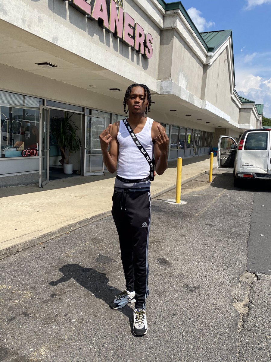 EomvEuro's tweet photo. Skinny nigga live a destined lifestyle🍀
#EOMV ❤️ https://t.co/7qNm9U0XFw