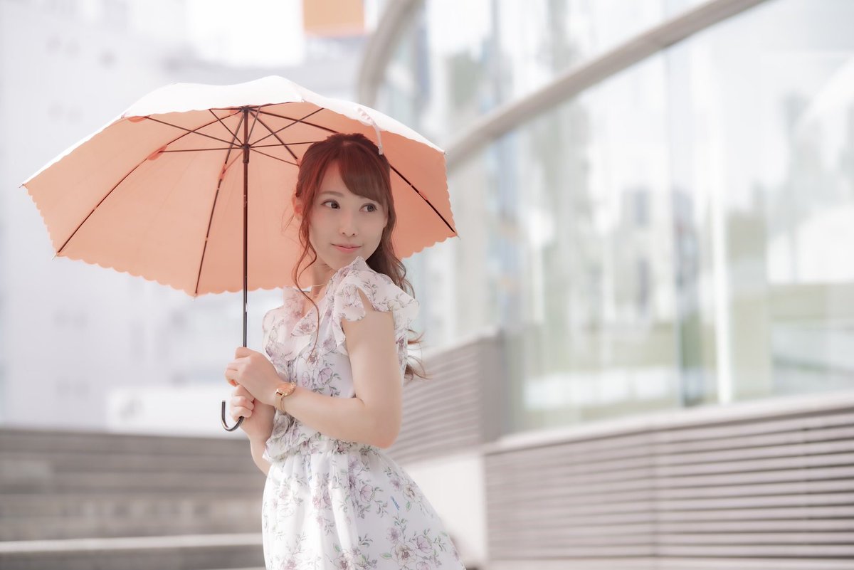 mak0ron's tweet photo. 大人っぽかったり…
幼かったり…

ぶっちゃけ壁に頭つけてる時の心情は
「冷たくて気持ちいい…」でした(笑)

気温35度越え💦

#ギャロップカメラ部
#自然光
ロケ地許可済み

Photo by VoLG

ワンピース
#michellMacaron 

時計
#オリビアバートン

#ポートレート #ポトレ #写真好きな人と繋がりたい https://t.co/mubEdZqvTS