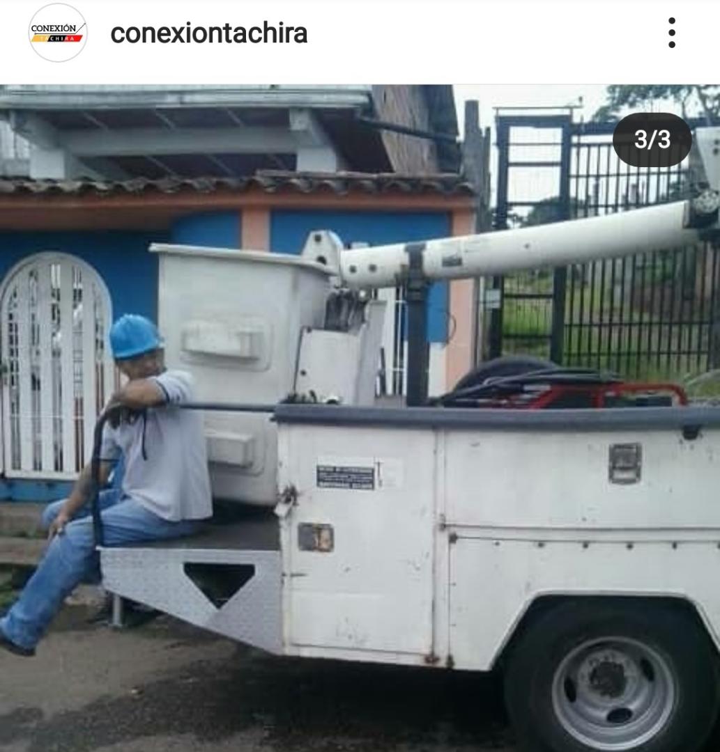 Un sector de San Rafael de cordero/Paramito y 12 de octubre sin luz desde el 22 de julio por la explosión del transformador y no hay respuestas de Corpoelec. Por favor ayudar. <a href="/eymarfuentes1/">eymarfuentes1</a> <a href="/luzdarydepablos/">Luz Dary Depablos</a> <a href="/lanacionweb/">Diario La Nación</a> <a href="/Conejorodriguez/">Conejo Rodriguez</a> <a href="/BlancaR_Vzla/">Blanca Rodríguez</a>