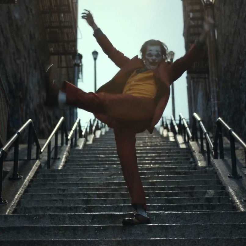 On IOTNBO movie references. I saw only a few at the start but maybe there will be more to spot upon binge rewatch. #ItsOkayToNotBeOkay #Joker  #ItsOkayToNotBeOkayEP1  https://twitter.com/dkdltk/status/1274489485577916419