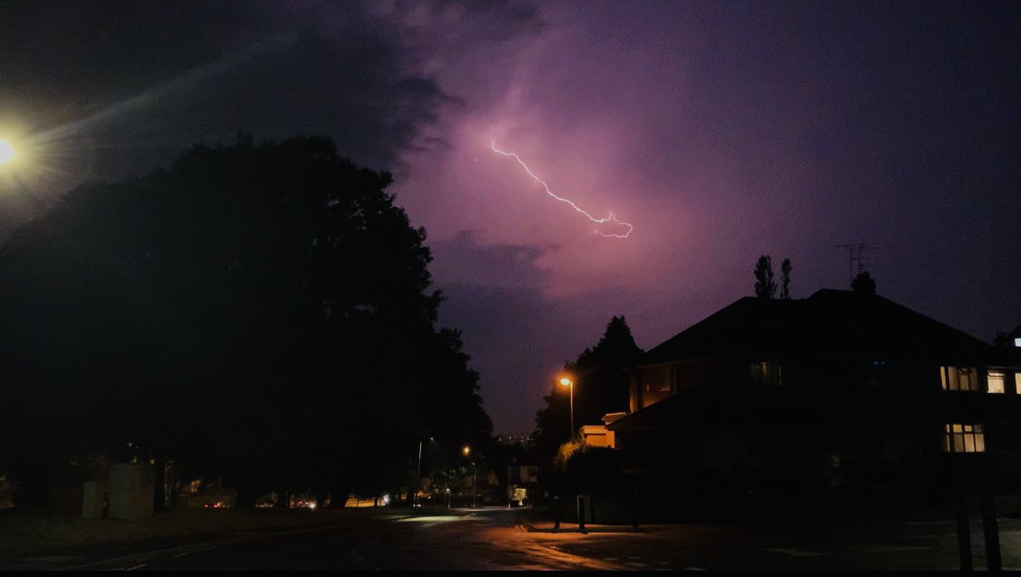 Authenticlash's tweet image. What do you think guys &amp;amp; girls @bbcweather #storm #thunder #mothernature #weather