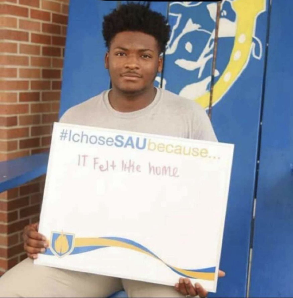 whitley_jade's tweet photo. It is good to know counseling is available, but we need to gather as a WHOLE and support one another. We need to pray and heal. Rest In Peace, Joshua. https://t.co/dSuageZ0Lw