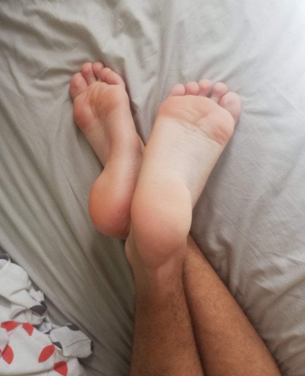 TastyFeets's tweet photo. Do you like my feet? ❤️

#feetforsale #FeetPicture #feetseller #feetgay #feetboy #feetsexy #feet #feetcurves #gay https://t.co/jpVCBHXiSt