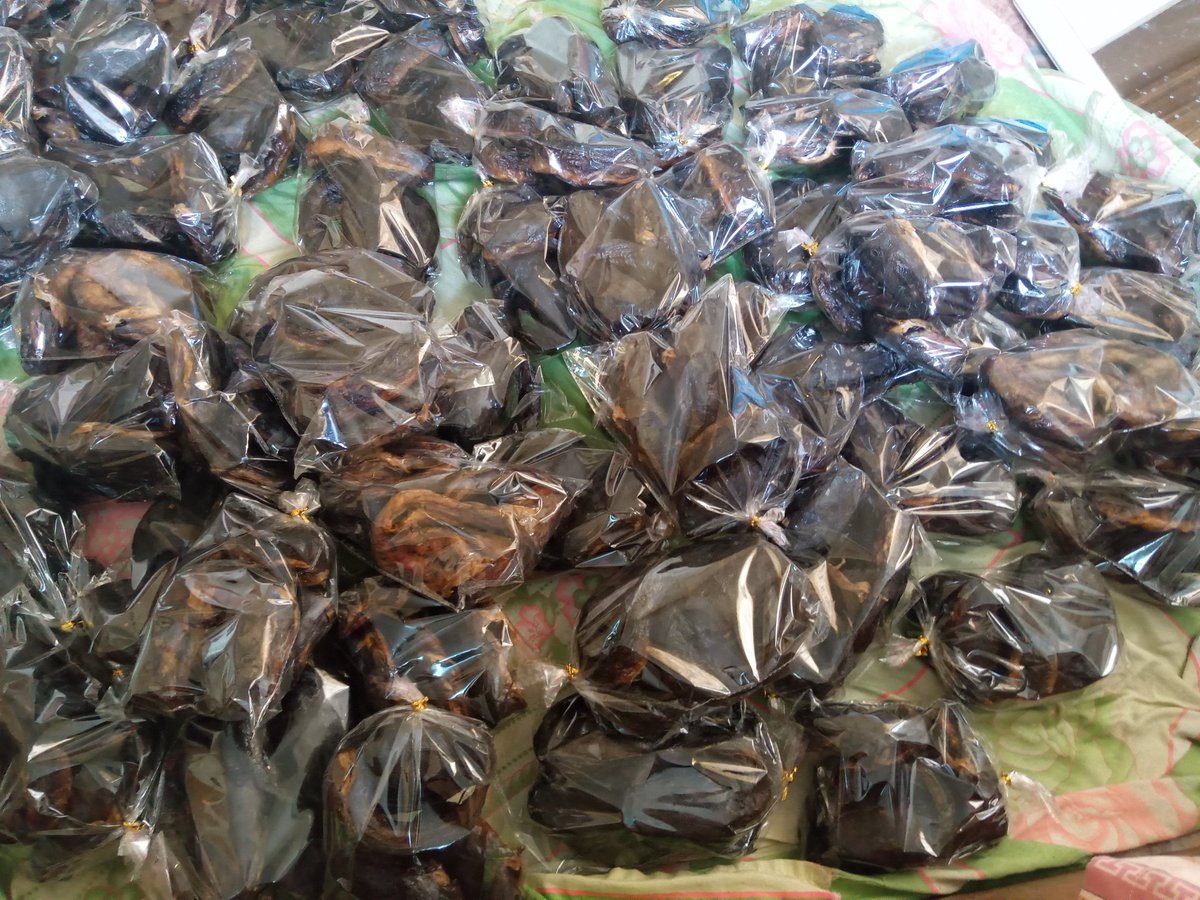 CRawbeew's tweet photo. Direct from farm, straight to the Oven, dirt free, well dried, non perishable, goes for all kinda cookings, a taste will leave you wanting more. We're located at Osun state, we deliver nation wide. Pls retweet😩, support my business. 😭😩🙏🙏🙏.
#Adama
#bbnaija
#ocampus https://t.co/umPY49jRbg
