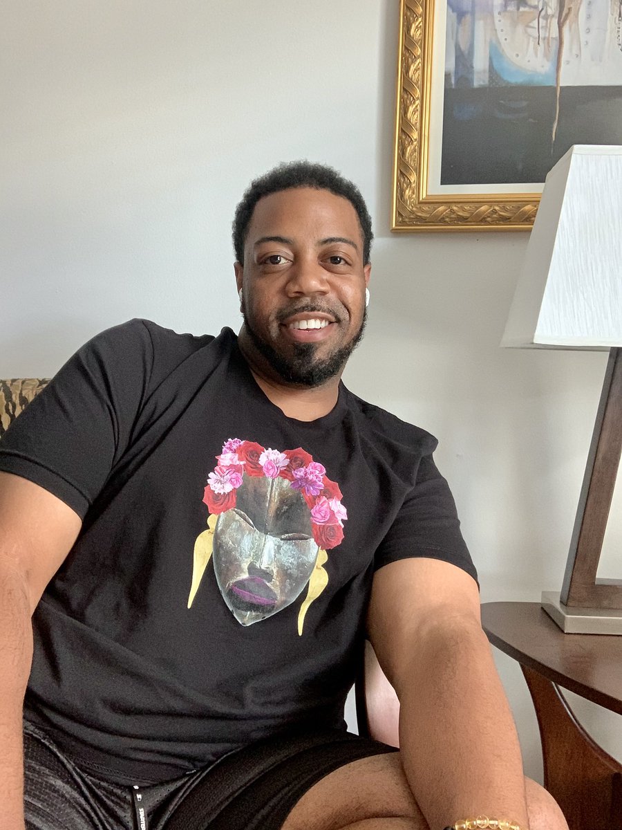 AsToldByDezz's tweet photo. @dopeciety 
Love The Shirts!!! https://t.co/80cBNmmrP5