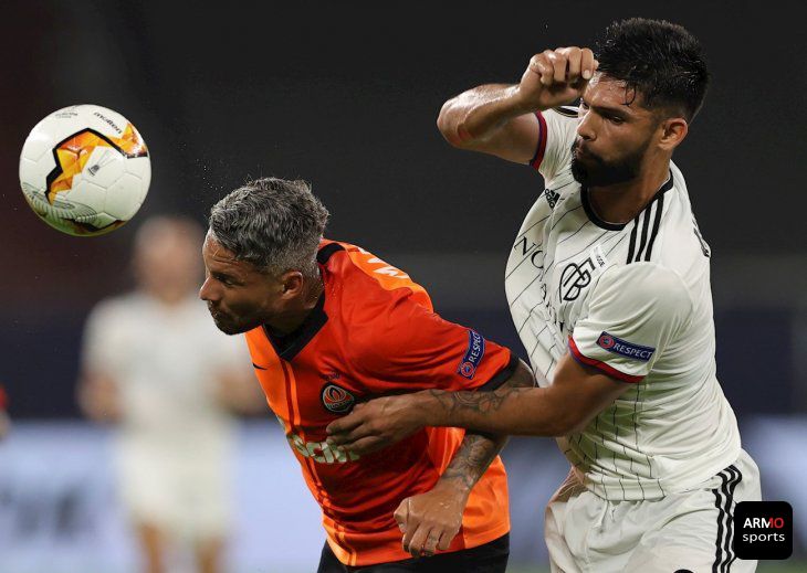 ARMOSportsPy's tweet image. Eliminados por Europa League!

El equipo de Omar Alderete y Blas Riveros quedó eliminado por cuartos de final contra el FC Shakhtar Donetsk, cayeron de visita por 4 a 1, Omar Alderete completó los 90' minutos mientras que Blas Riveros no ingresó.