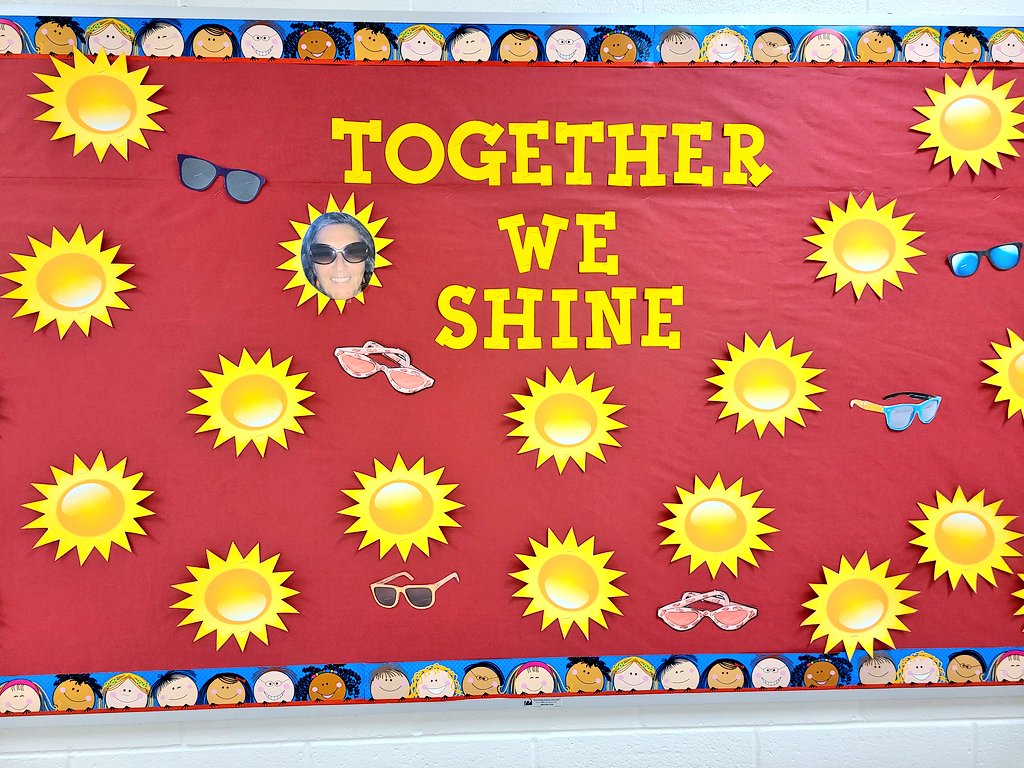 AlmandBonnie's tweet image. @Carrie_marie3, at @RSE_HCS,  teachers wanted to make our halls shine, so they filled their boards with positive messages for all to see! Ready for virtual Open House tours! #Tagaleader, @MickiFoster, what&apos;s happening at NHE? #HCSReadytoLearnChallenge