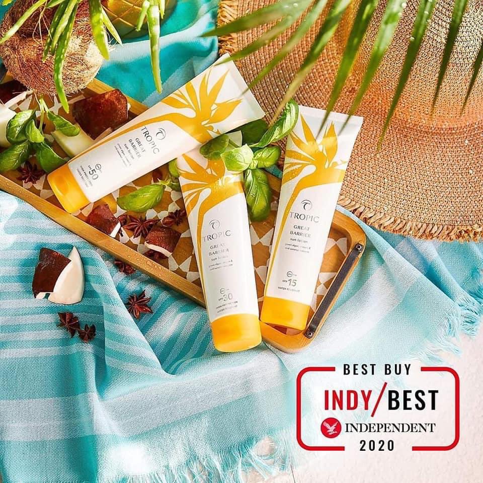 rach_tropic's tweet photo. As we are experiencing tropical weather in the UK. Don’t forget your sunscreen #sensitiveskincare (one of the reasons I discovered #Tropic )Why not choose Tropic today! #vegan #natural #plantbased #sunscreen #supportlocal #madeinuk #beauty #thinkdirtyapp https://t.co/FTbcLucGDI https://t.co/b01g1gwr3w