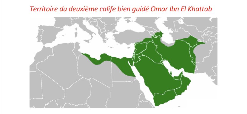 contient la mosquée Al Asqa,Construite en 637 sous le deuxième calife bien guidé , celui du compagnon du prophète Mohammed ; Omar Ibn el-Khattab, son emplacement se trouve là oùle prophète c'est élevé pour Al-Isra, le voyage nocturne, le prophète aurait prié sur l’esplanade