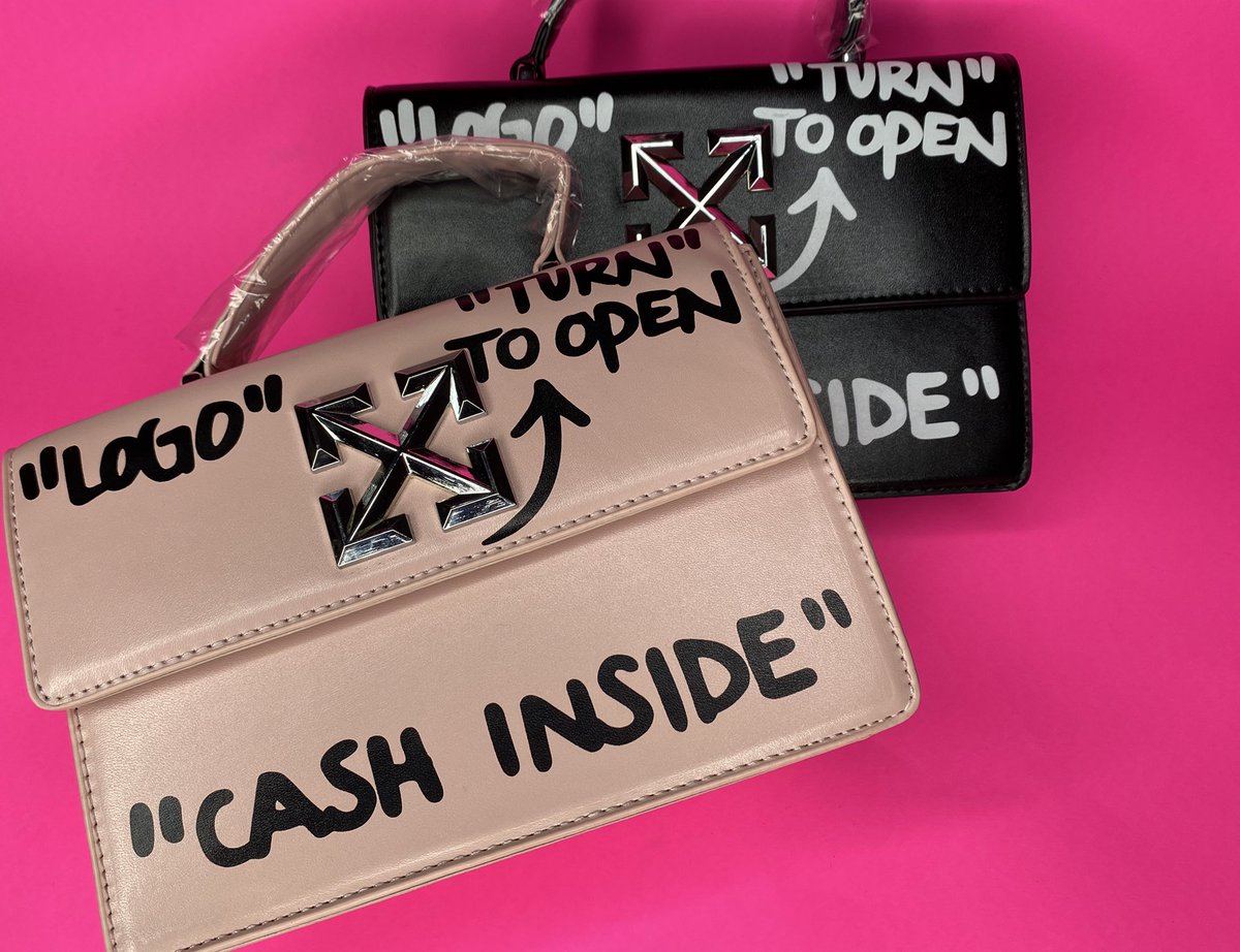 ShopPoshBabe's tweet photo. We have a NEW AREIVAL💓. This bag is the definition of “In my bag” 💪🏾. They come in two colors for now Black &amp; Pink! They’re $40. On the site under “Run that cash up” Bag 👛🤎. https://t.co/jHM65YrmtP REMEMBER TO USE THE CODE: SHIP30 for FREE shipping on orders over $30 https://t.co/f4dddqLhOI