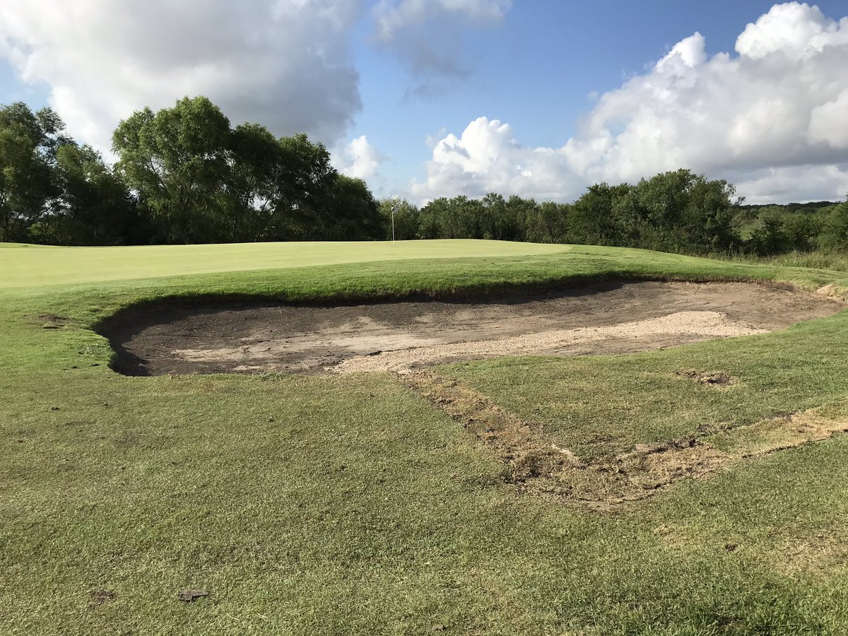 LarsonGolfLLC tweet picture