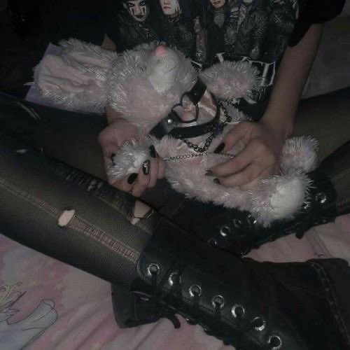 —𝐆𝐄𝐎𝐑𝐆𝐈𝐀.⠀⠀⠀ 𝘴𝘪𝘹𝘵𝘦𝘦𝘯⠀⠀⠀ 𝘴𝘩𝘦/𝘩𝘦𝘳⠀⠀⠀ 𝘵𝘢𝘶𝘳𝘶𝘴⠀⠀⠀ 𝘭𝘪𝘬𝘦 𝘤𝘢𝘭𝘶𝘮, 𝘪𝘴 𝘢 𝘬𝘪𝘸𝘪