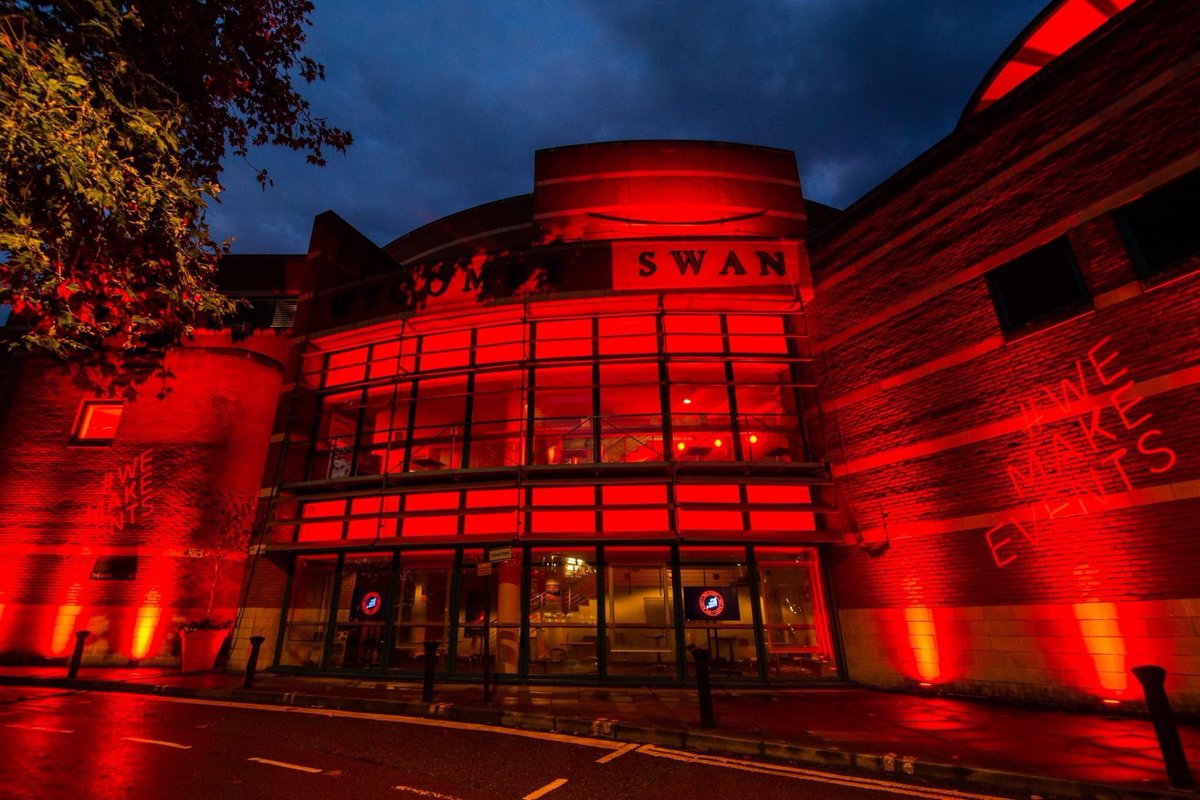 Fiona__Martin's tweet photo. Look at our lovely venue, @wycombeswan this evening! We are supporting the nationwide #WeMakeEvents campaign, turning our lights red to stand in solidarity with the rest of the U.K. Live Events industry.

 #LetTheMusicPlay #LightItInRed #highwycombe #hwbidco #Buckinghamshire https://t.co/tjhTtIomNA