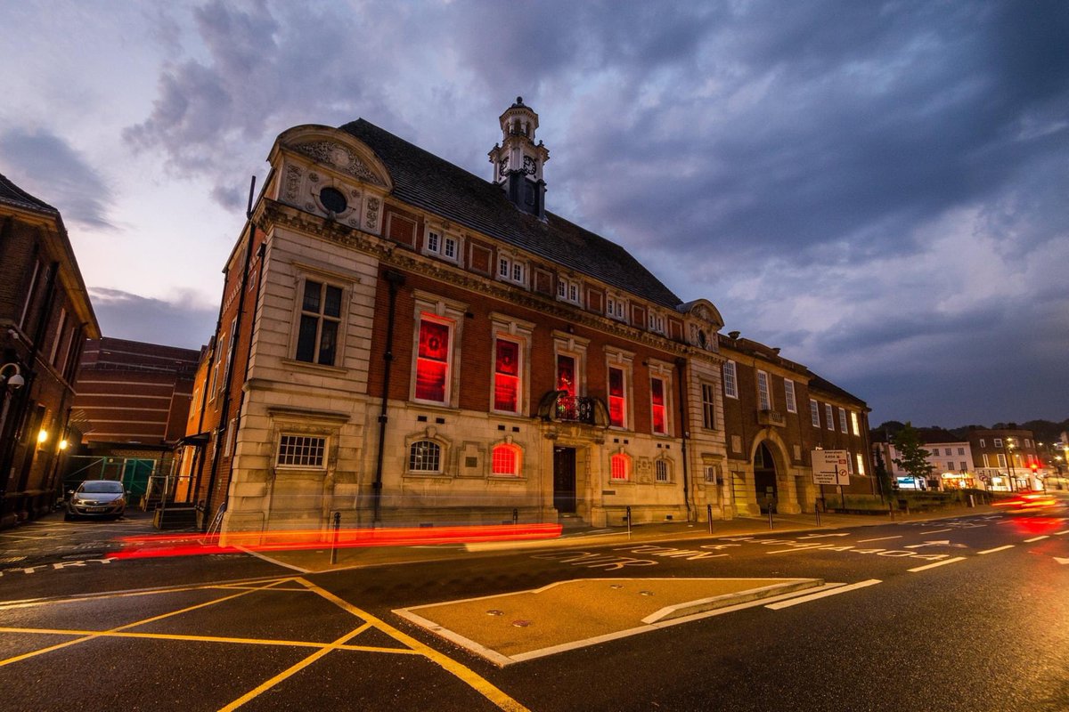 Fiona__Martin's tweet photo. Look at our lovely venue, @wycombeswan this evening! We are supporting the nationwide #WeMakeEvents campaign, turning our lights red to stand in solidarity with the rest of the U.K. Live Events industry.

 #LetTheMusicPlay #LightItInRed #highwycombe #hwbidco #Buckinghamshire https://t.co/tjhTtIomNA