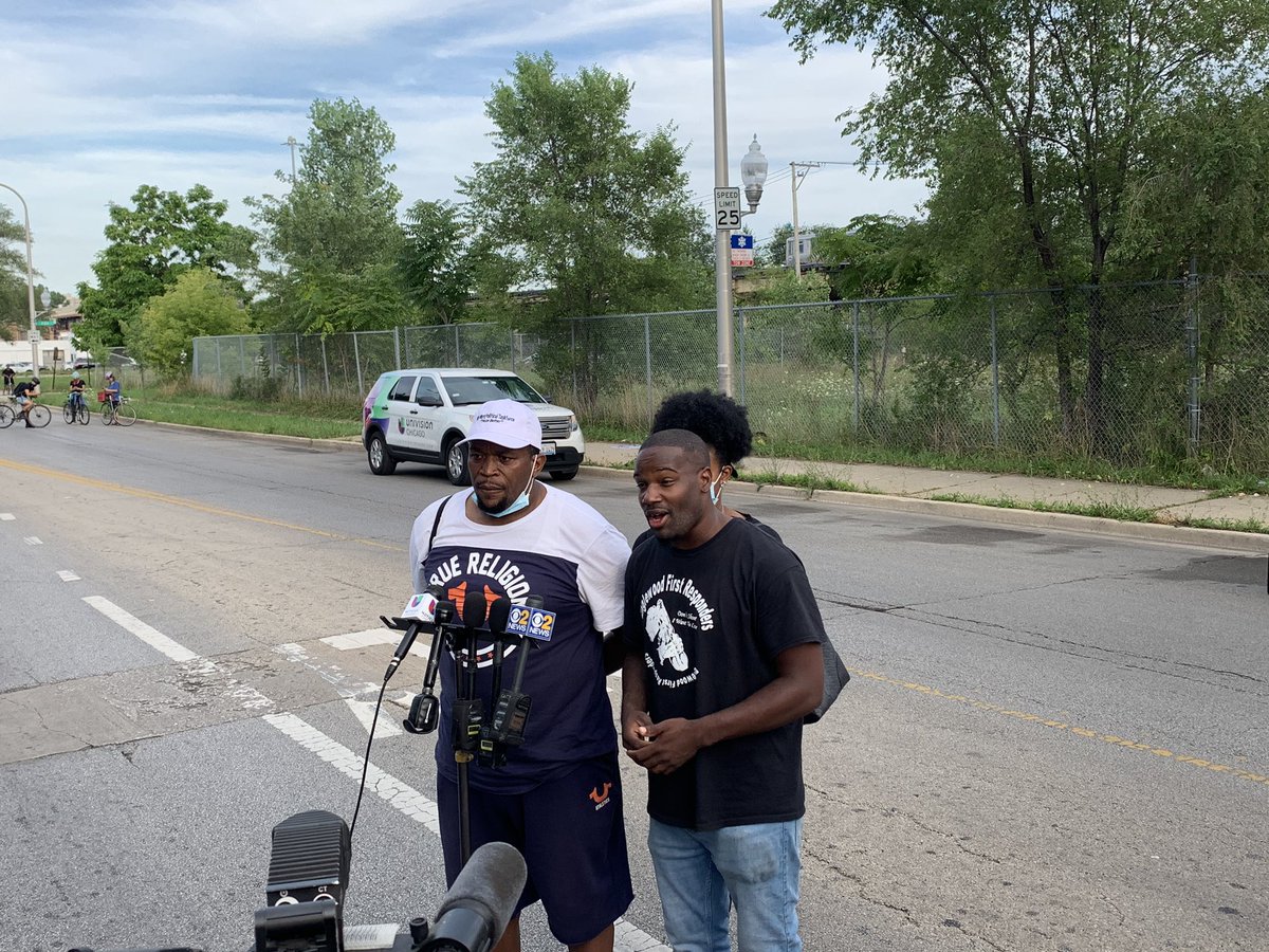 “We take issue with them coming in here when none of them are from Englewood,” said an Englewood resident who asked the protest to disperse.  #ChicagoProtests