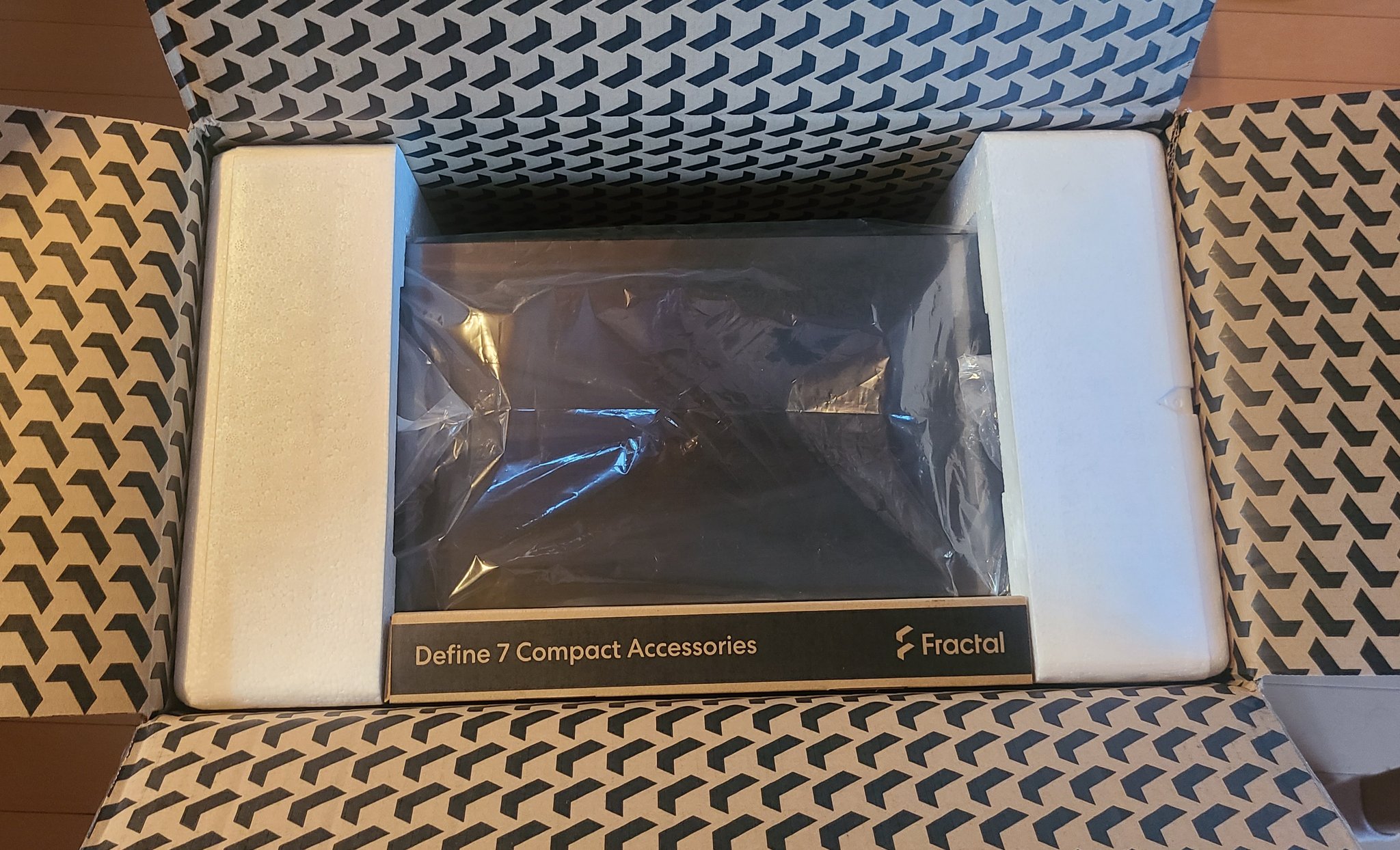 サミーsammy 待ちに待ったパソコンが届いた 前のに比べるとファンの音が凄く静か 動いているの と思わせるぐらい 何より嬉しいのはネットの速度が倍以上になったこと 価格と性能のバランスに納得 Btoにして正解です ちなみにvspecから