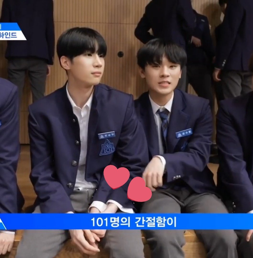 binsprins's tweet photo. Suhwan listening to ‘Sacrifice’ and supporting Seungwoo is so lovely to see. 
Pdx memories~ he’s so sweet 🥺💙

#최수환 #choisuhwan #suhwan #한승우 #swoo #snoo @Swanta_TV https://t.co/3YPqdOeZB4